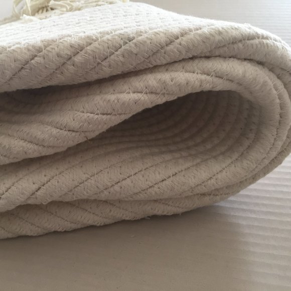 Jilly Box - Twig and Tassel Pom Basket - Natural - Picture 5 of 5